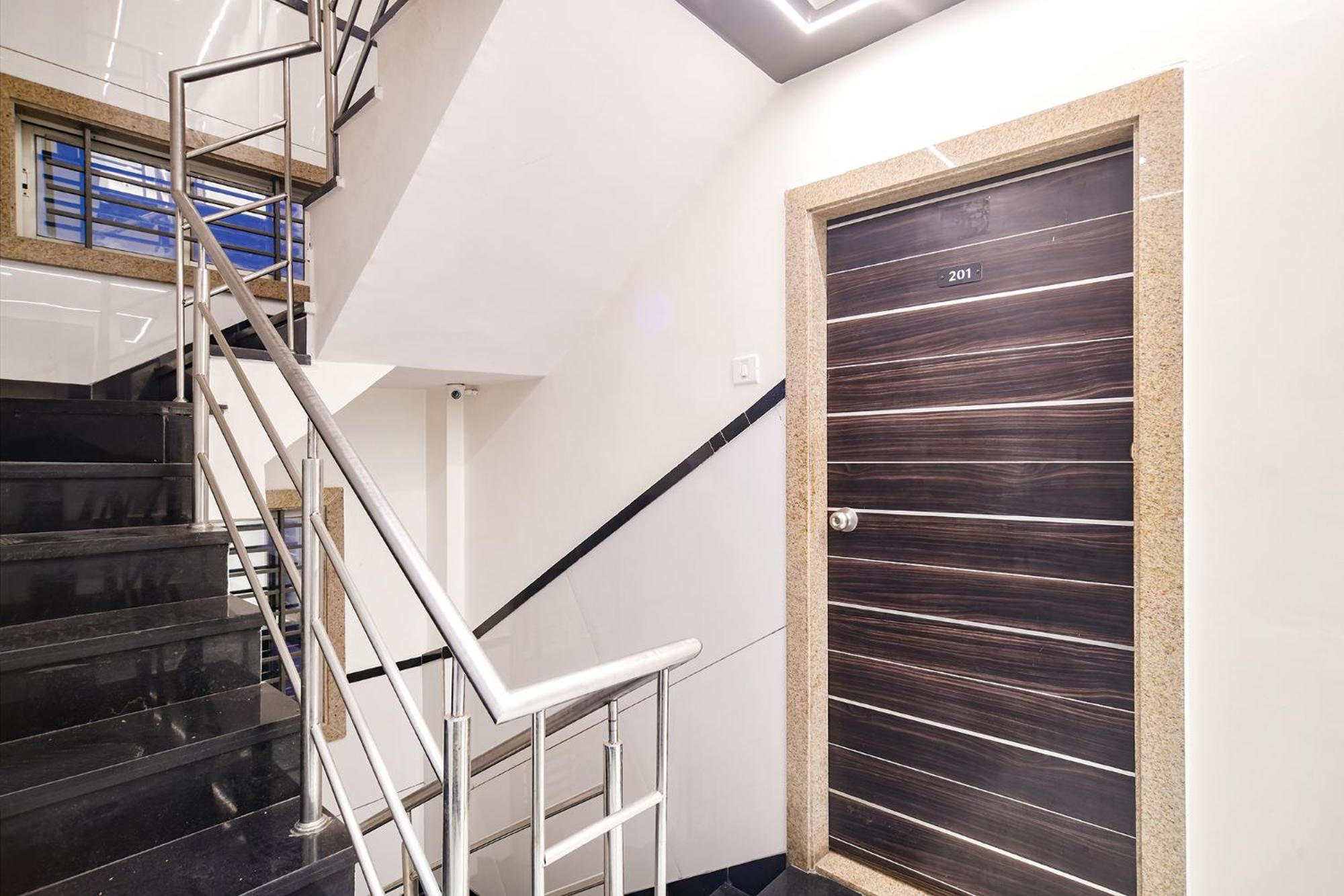 Fabhotel Shree Ram Palace Индор Екстериор снимка