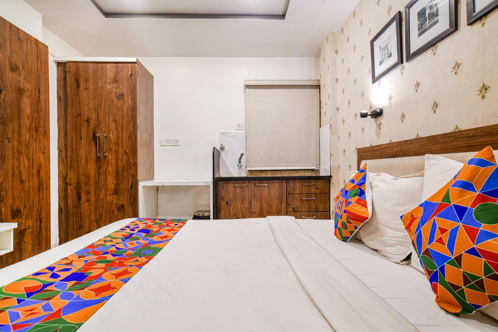 Fabhotel Shree Ram Palace Индор Екстериор снимка