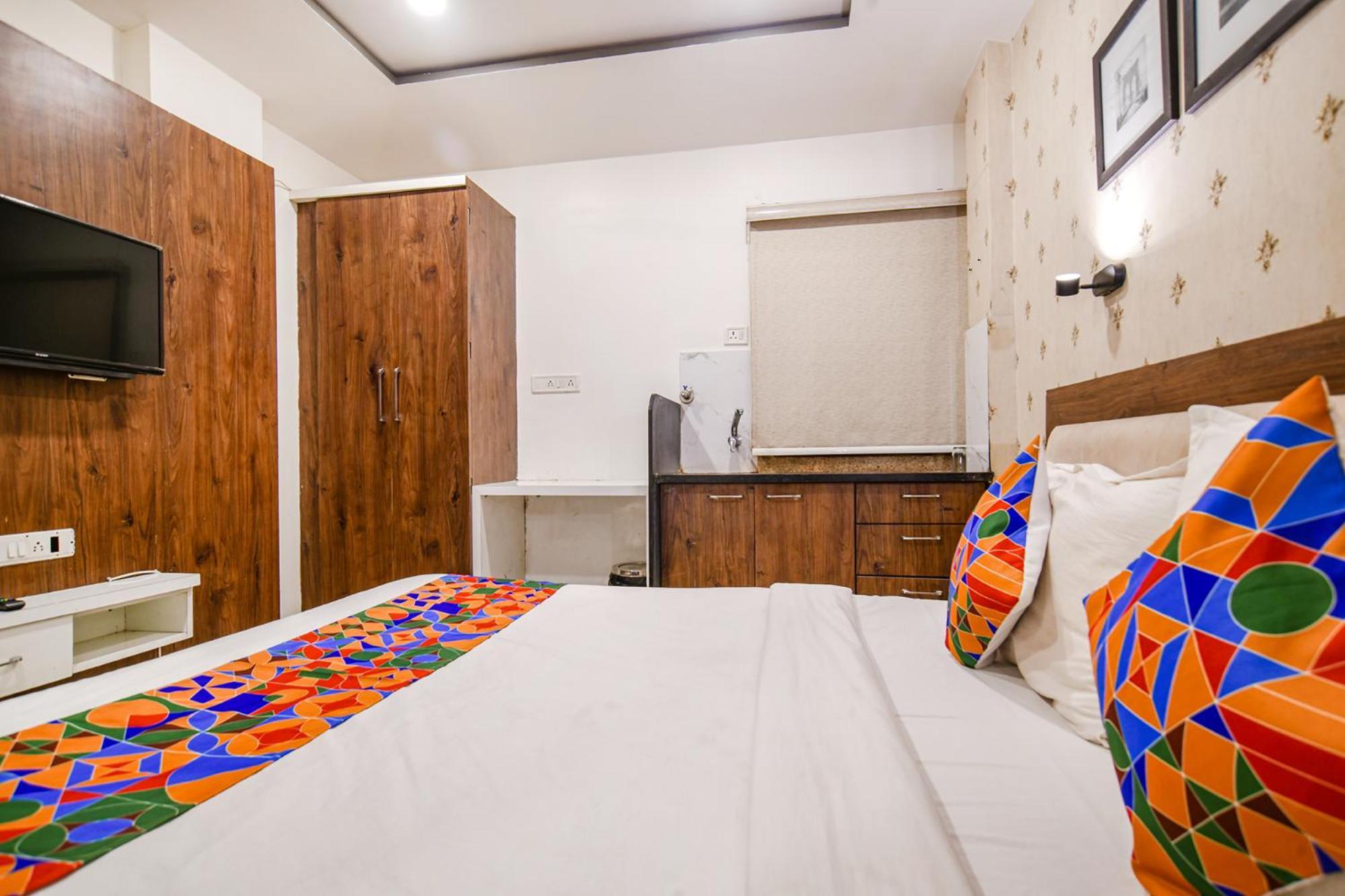 Fabhotel Shree Ram Palace Индор Екстериор снимка